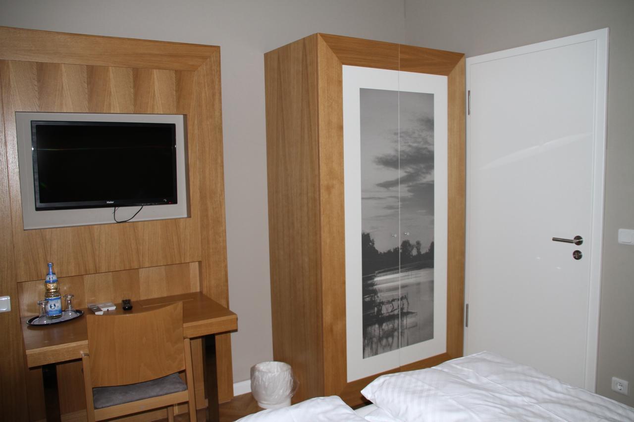 Hotel Am Molkenmarkt Brandenburg  Екстер'єр фото